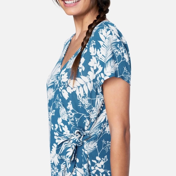 Hurley Blue/White Leaf Print Wrap Dress Size Medium Summer Casual Beachy - Picture 4 of 16